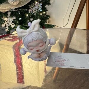 Pop Mart SKULLPANDA THE Warmth Series THE DAY OFF